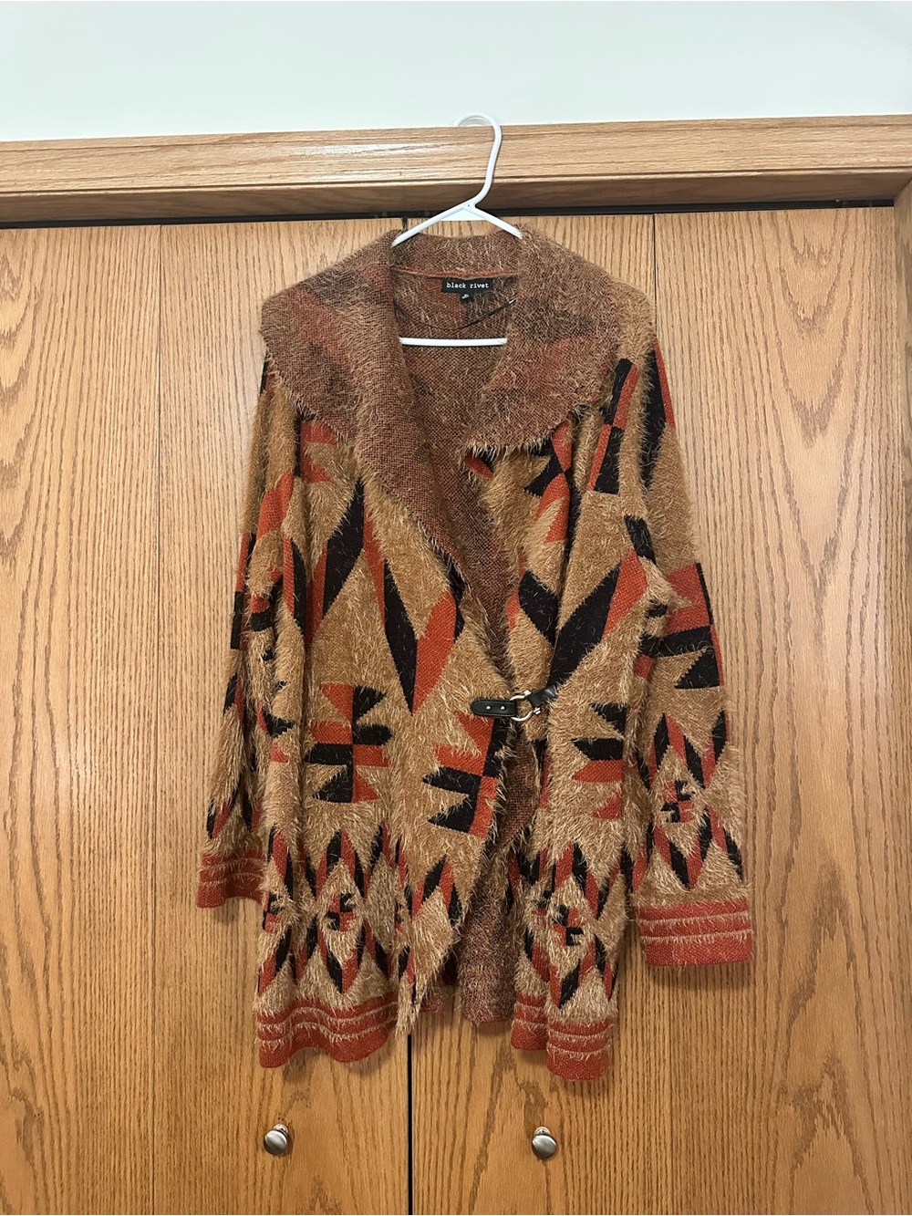Black Rivet Brown and Rust Geometric Faux-Fur Trim Cardigan